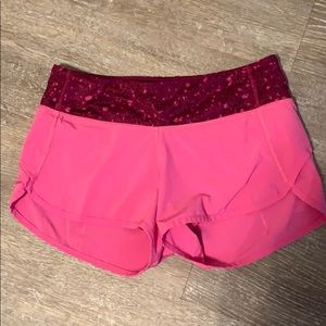Lululemon size 4 short